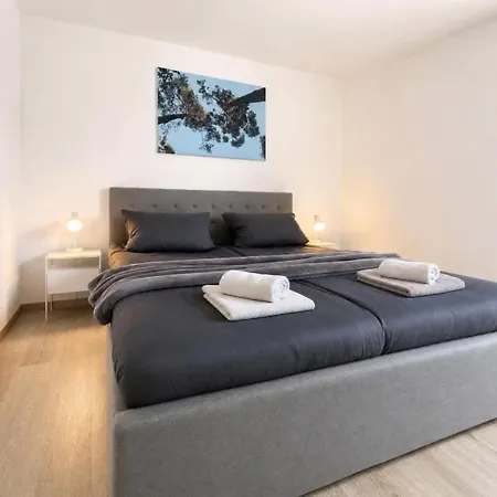 شقة Modern New-build Nottensdorf *